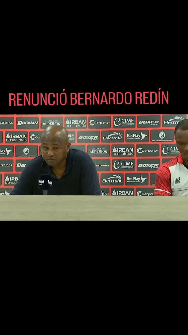 Instagram post from soyrojinegro. This post is in position 1.
